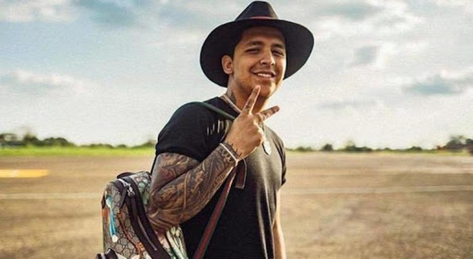 Christian Nodal confiesa que se va de México