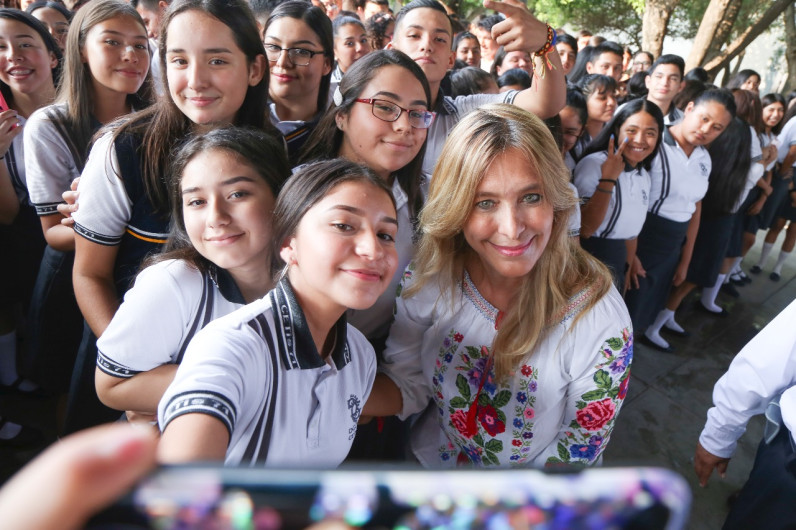 Apoyamos la educación de los jóvenes que son el futuro de Reynosa: Maki Ortiz