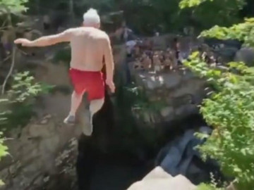 Hombre de 73 años sorprende a todos ¡tras lanzarse por acantilado!