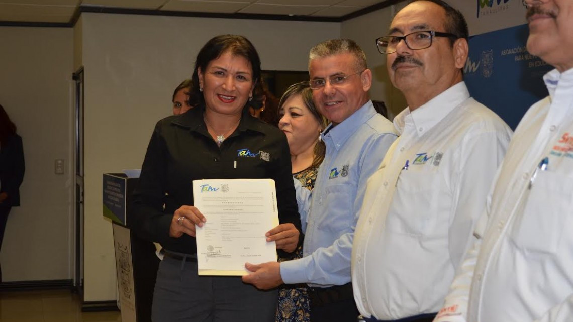 Entrega SET nombramiento a docentes en educación básica