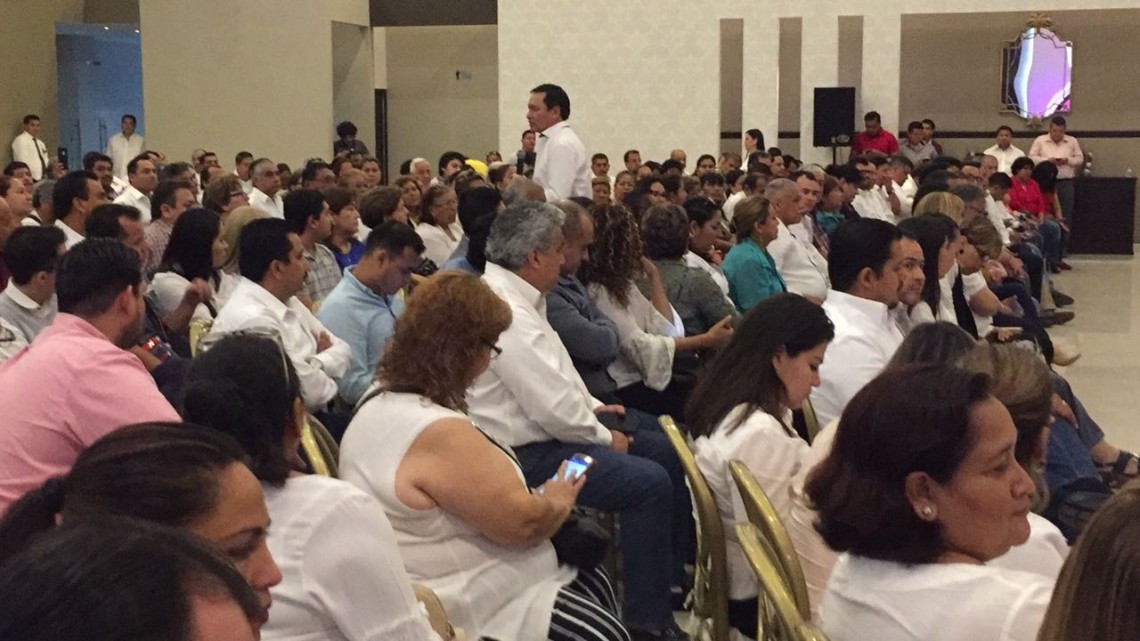 Miguel Ángel Osorio Chong encabezó el diálogo "Tu voz es la solución"