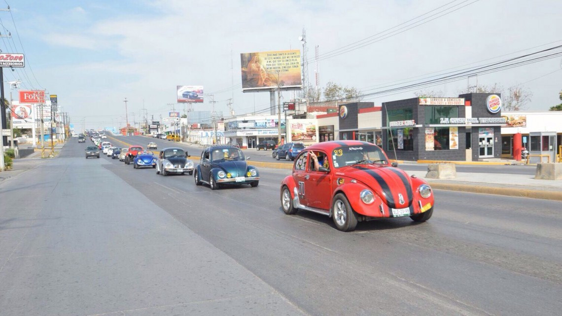 Familias disfrutan de Expo Car Fest 2017