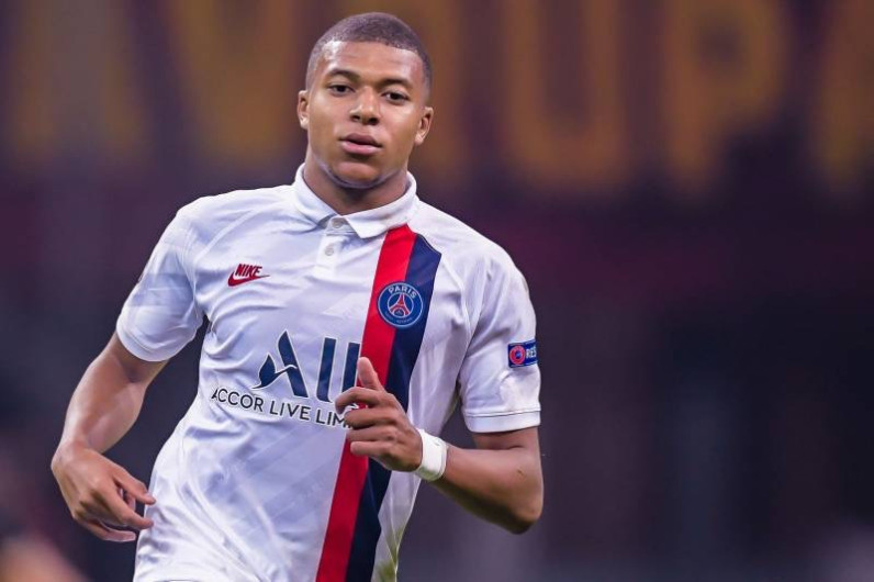 El PSG lanza una nueva oferta a Mbappé