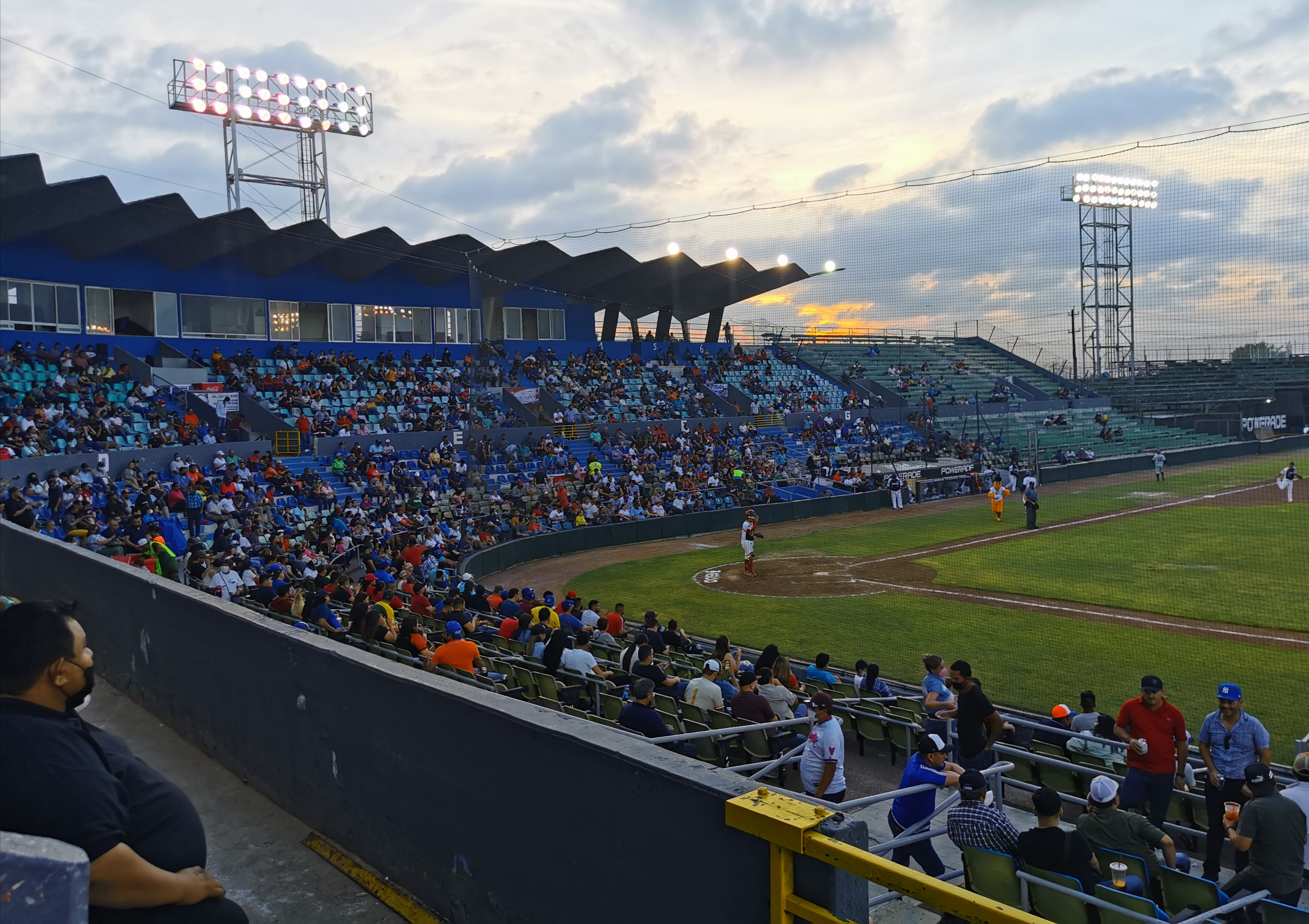 Tecolotes de los dos Laredos se lleva la derrota en el Adolfo López Mateos