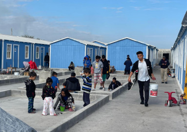 Entregan 30 casas para refugiar a migrantes