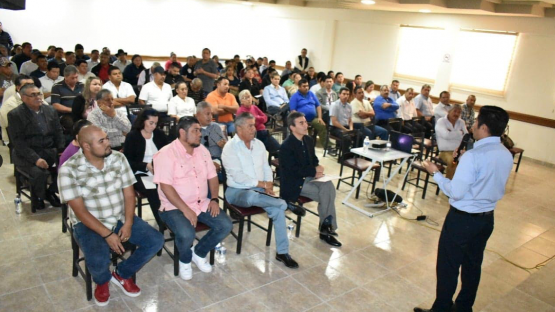 FTR imparte Taller Laboral y Fiscal