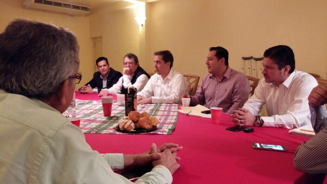 Funcionarios municipales comparecen ante regidores