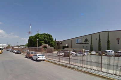 Retiran cajas de trailers mal estacionadas en parques industriales