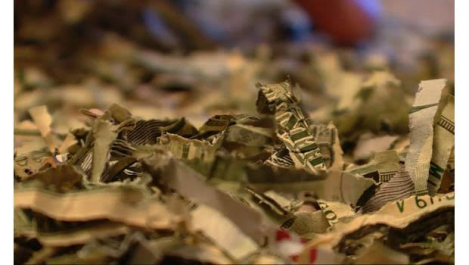 Por querer "ayudar" un niño destruye 20 mil pesos en trituradora de papel