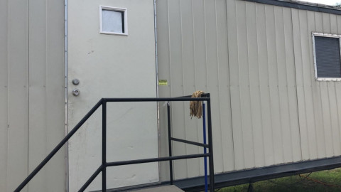 Encuentran pistola escondida en camper dentro de Aeropuerto de Tampico