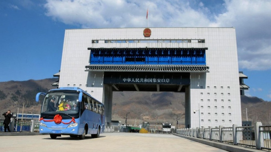 Inauguran puente fronterizo entre China y Corea del Norte