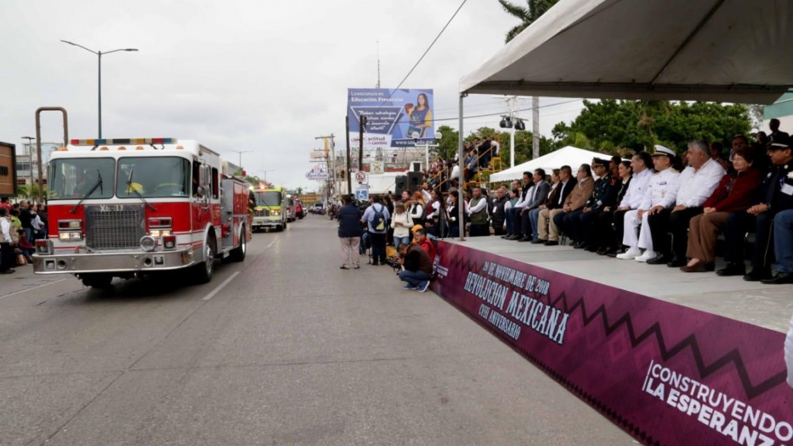 Encabeza Adrián Oseguera Aniversario de la Revolución Mexicana