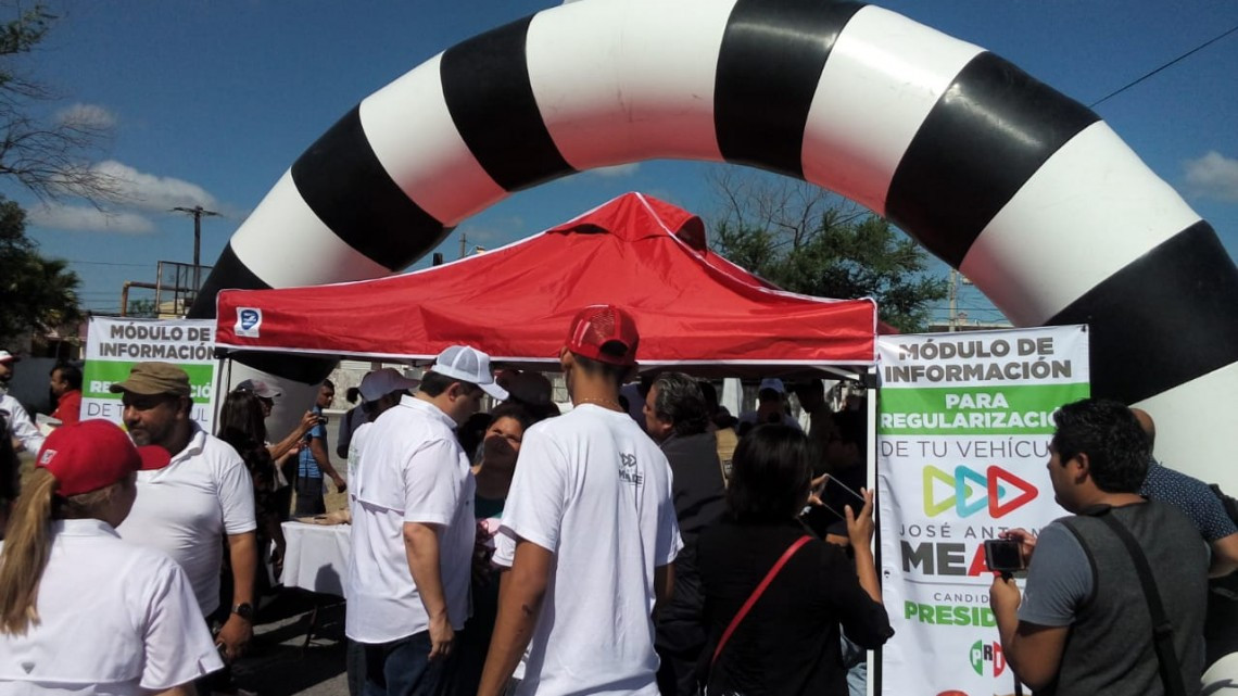 Arranca PRI campaña de registro de carros chocolates