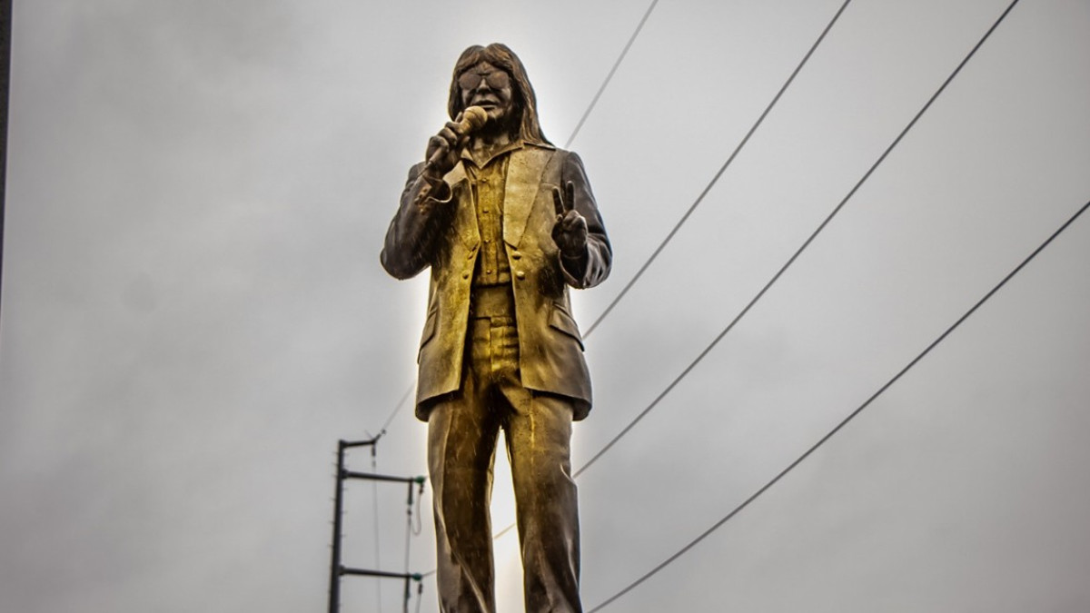Honran memoria de Rigo Tovar en Matamoros