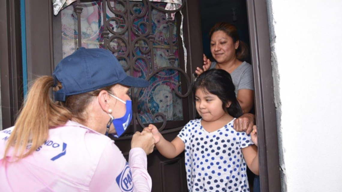 Ciudadanos confían en Myrna para Diputada Local