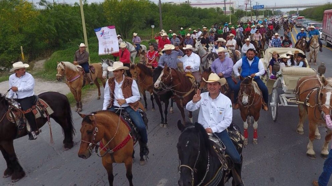 Llevan a cabo tradicional cabalgata por 268 años de la Fundación de Reynosa