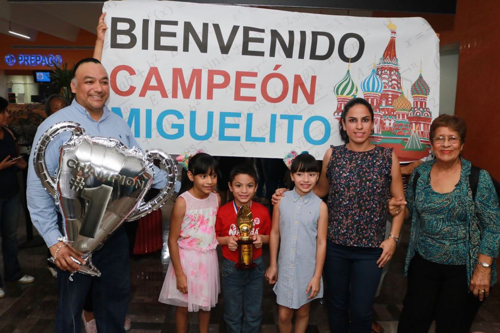 Autoridades de Madero reconocen triunfo de estudiantes en concurso mundial