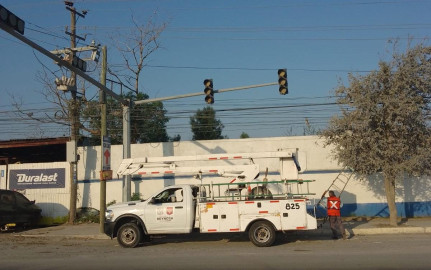 Rehabilita Gobierno de Reynosa semáforos y vialidades 