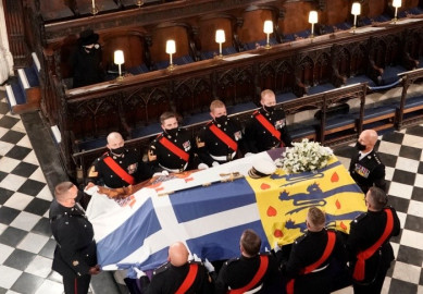 Dan el último adiós al duque de Edimburgo