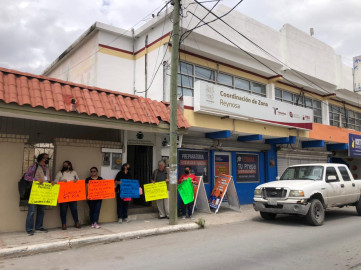 Protestan empleados del ITEA por falta de gasolina