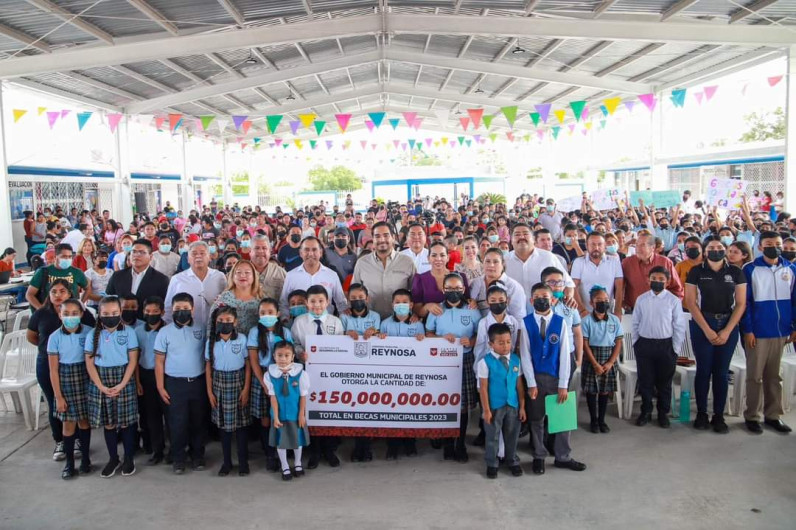 Dio Carlos Peña Ortiz arranque al Programa de Becas Municipales 2023