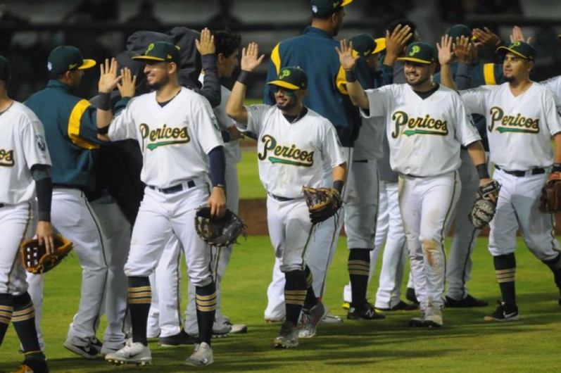 Pericos vence 8-5 a Olmecas y aseguran la serie