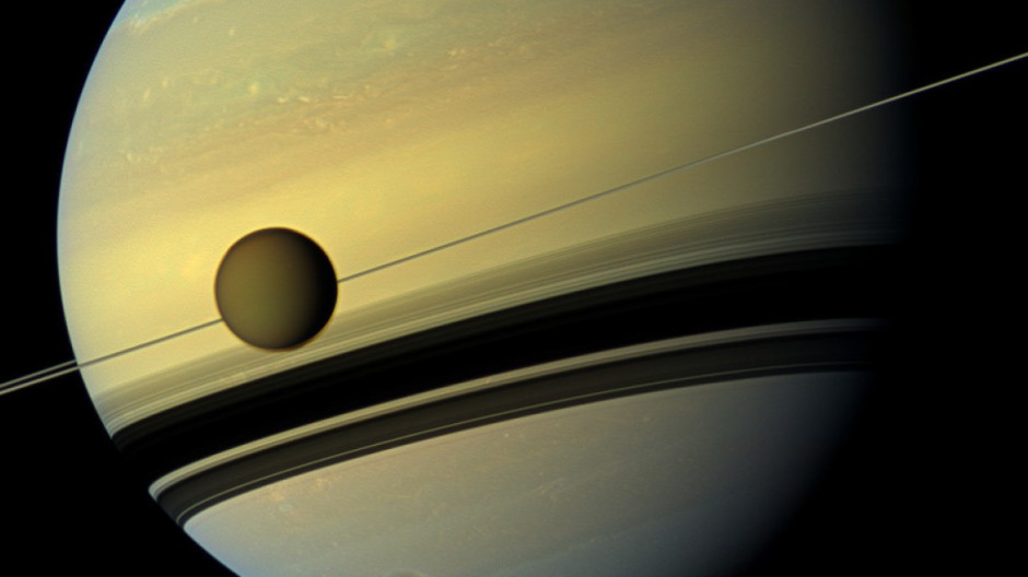 Titán podría albergar vida basada en el metano: NASA