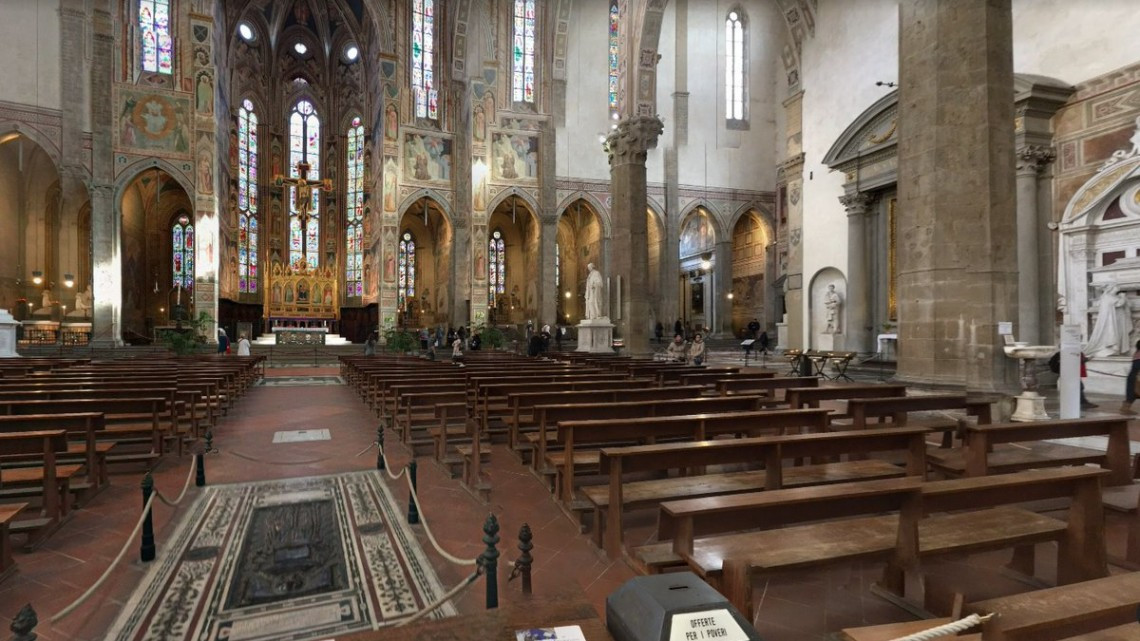 Fallece turista tras caerle parte del techo de una basílica de Florencia 