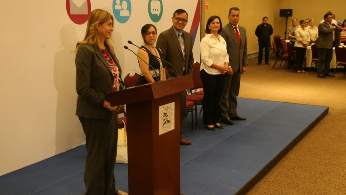 Administración pública recibe de ciudadanos mejores reglamentos