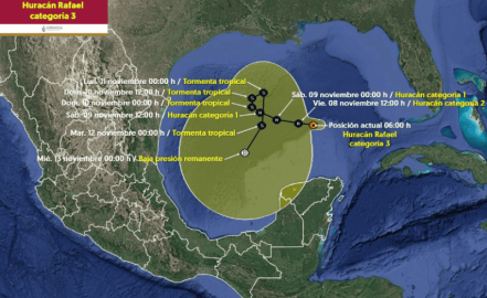 Huracán 'Rafael' cambia de dirección y se aproxima a México