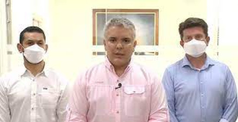 Balean helicóptero donde viajaba Iván Duque, presiente de Colombia