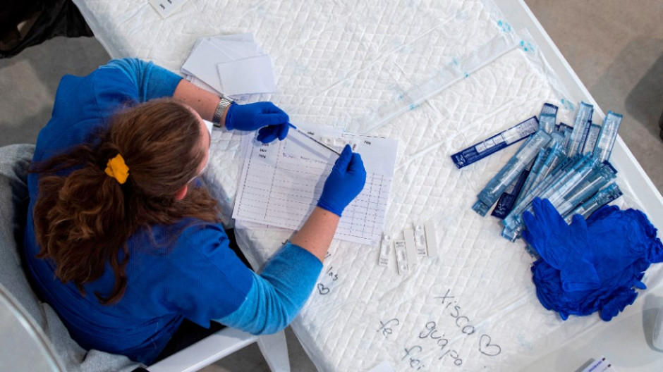 Casos de COVID-19 en el mundo llega a los 71.9 millones