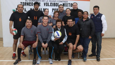 Realiza Ayuntamiento torneo mixto interdepartamental de Voleibol