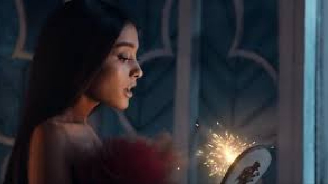 Ariana Grande y John Legend estrenan video de "La bella y la Bestia"