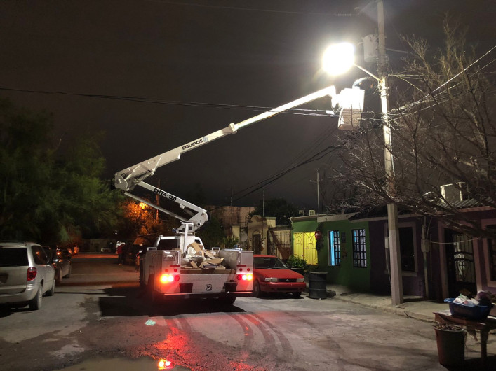 Iluminan a Reynosa ejecutando dobles jornadas de rehabilitación 
