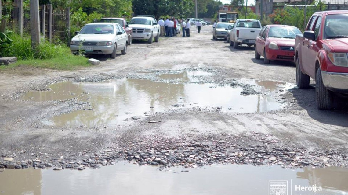 Inicia pavimentación en colonia La República