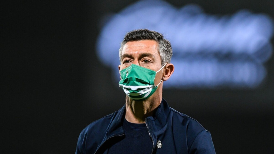 Pedro Caixinha deja de ser DT de Santos Laguna