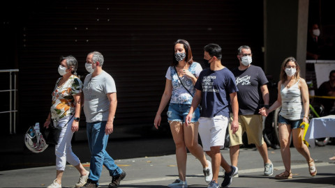 Se rompe el récord diario de contagios de COVID-19 en el mundo; se registraron más de 378 mil casos