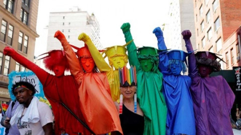 NY celebra marcha del orgullo LGBT+
