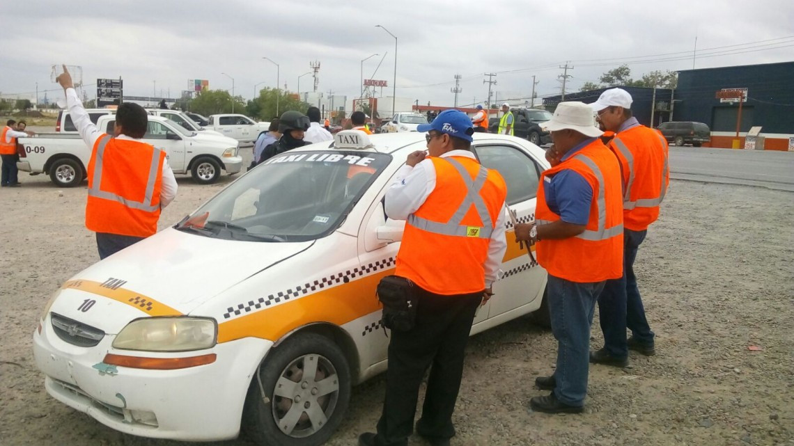 Estado y municipio realizan operativo contra taxis ilegales   