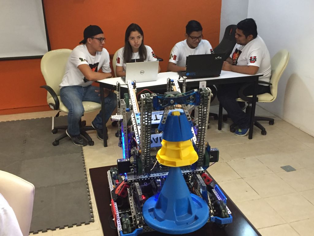 Necesario incorporar robótica en un mayor número de carreras