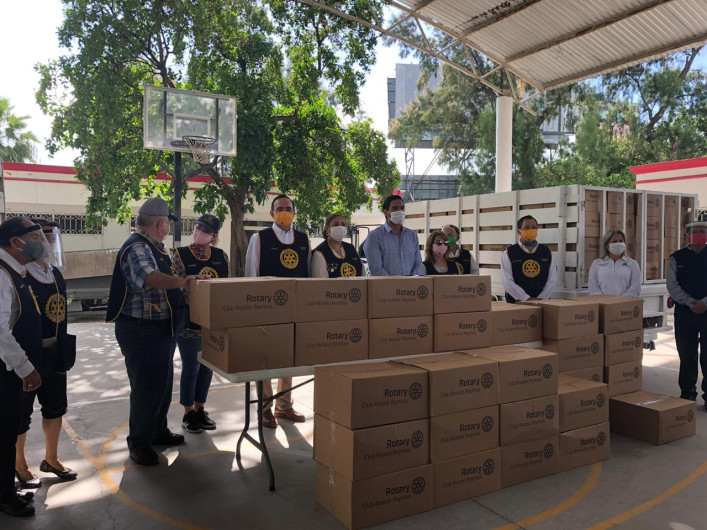 Voluntariado Juvenil del DIF y Club Rotario entregan más de 4 mil despensas