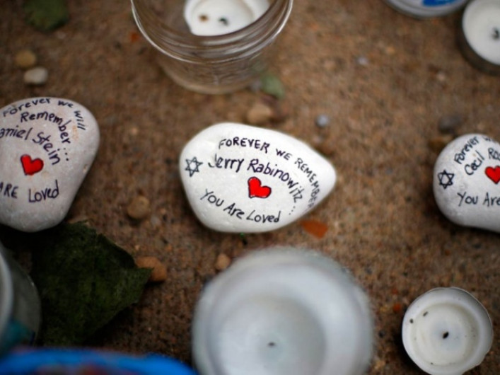 Presunto culpable de masacre en sinagoga se declara inocente