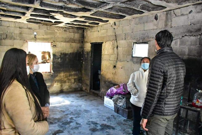 Atiende DIF Reynosa a familia afectada por incendio