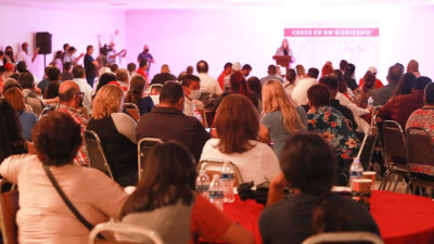 Río Bravo recibe con alegría a Maki Ortiz