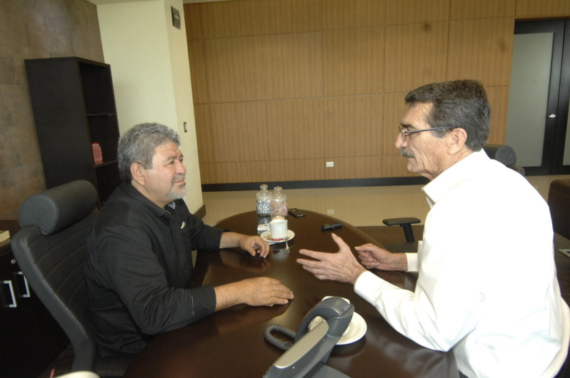 Se reúne “Xico” con rector de la UAT; acuerdan convenios de colaboración 
