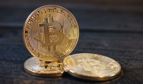 Bitcoin registra nuevo récord histórico al superar los 44 mil dólares