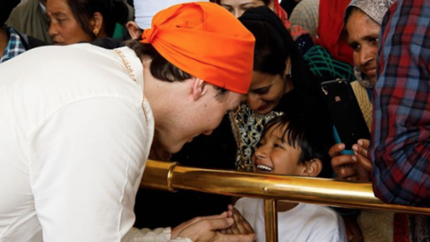 Se mofan  Justin Trudeau durante visita a la India