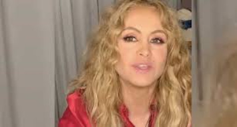Paulina Rubio cobrará por saludar a fans