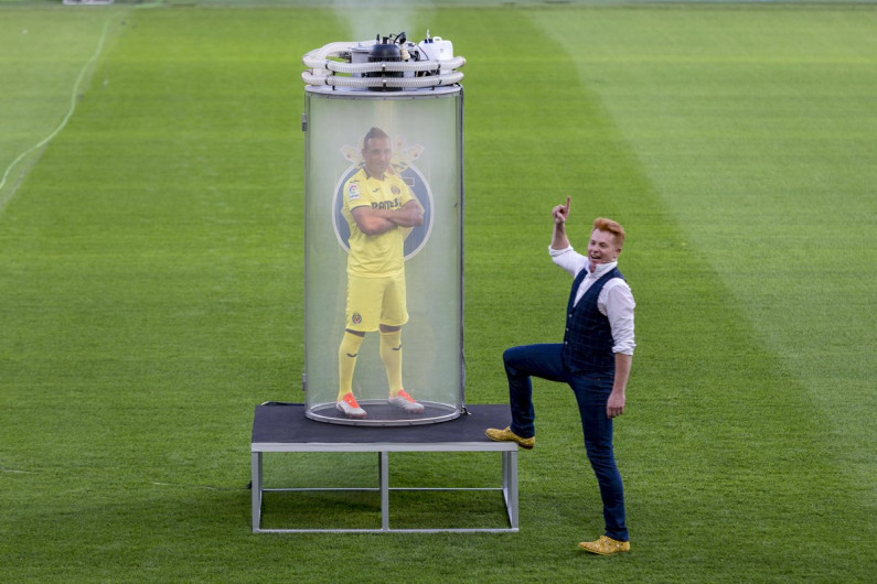 La original forma de presentar a un jugador